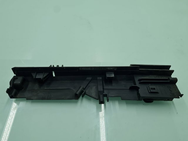7600536 BMW Кронштейн радиатора левый купить в Хмельницкий