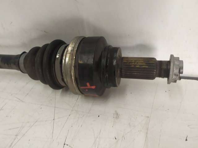 7624206AI02 BMW Полуось задняя правая купить в Кривой Рог