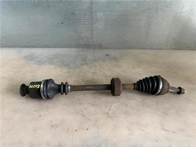 Semieixo (acionador) dianteiro direito 7700110482 RENAULT