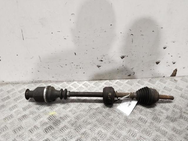 Semieixo (acionador) dianteiro direito 7700110482 RENAULT