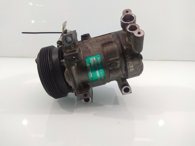 Compressor de ar condicionado para Renault Twingo I (c06_) (1996-2007) 1.2 (C067) C3G 7700115830