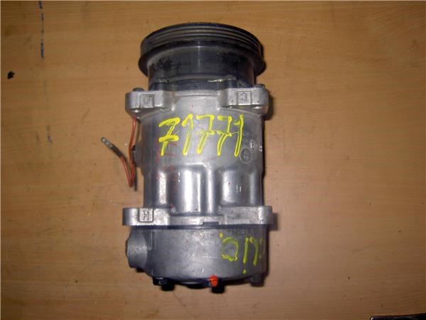 Compressor de ar condicionado para Renault Clio I Stage I+II (B/C57) 1.4 Alize / 01.91 - 12.97 7700272400