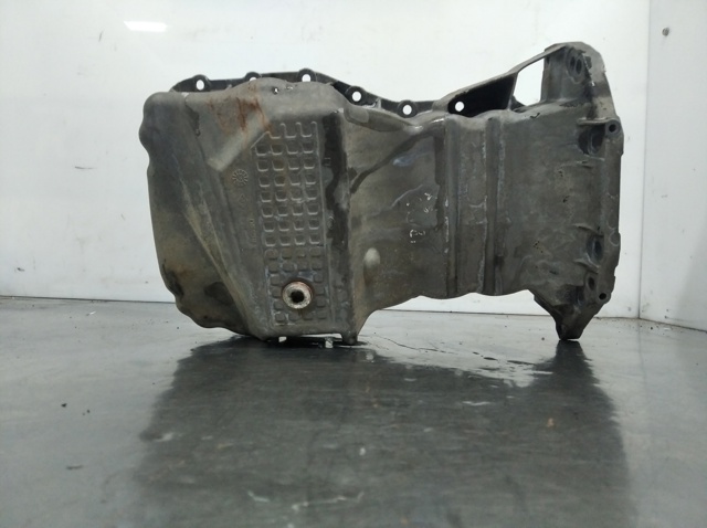 RENAULT 7700273456 Поддон двигателя в наличии Чернигов