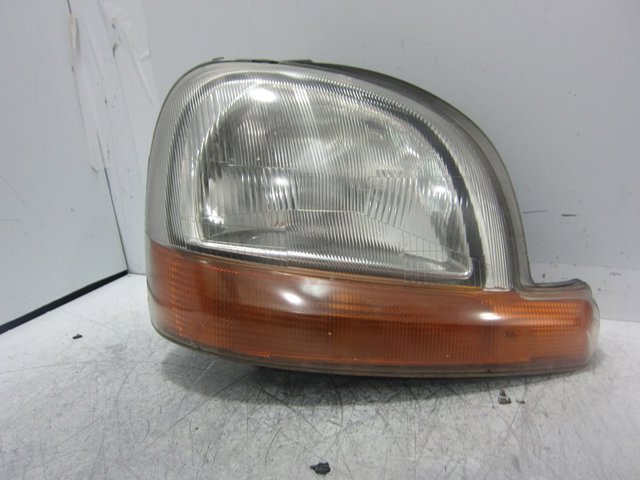 7700308025 RENAULT Правая фара купить в Ровно