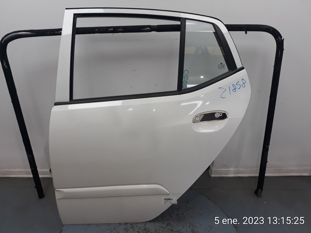 Porta traseira esquerda para Hyundai i10 1.1 G4HG 770030X050