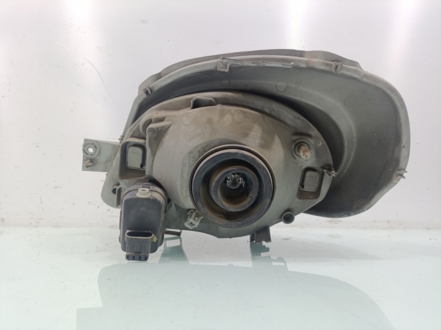 OPEL 7700311372 Фара правая в наличии Черновцы