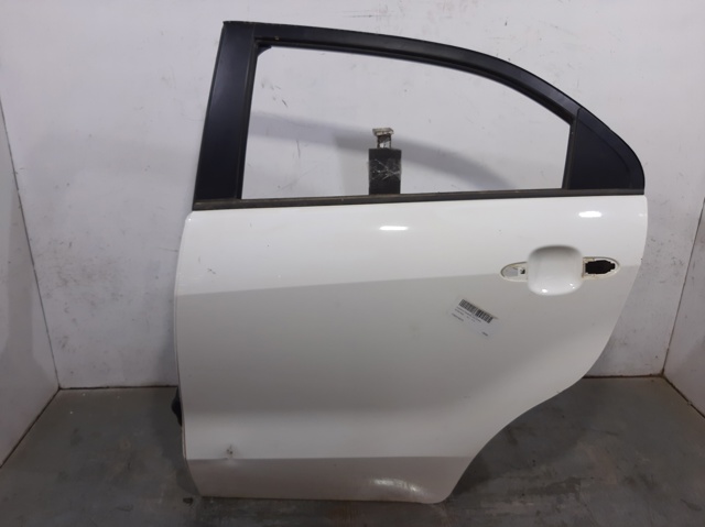 Porta traseira esquerda 770031W210 Hyundai/Kia