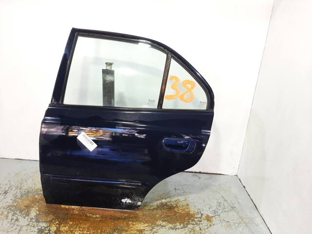 Porta traseira esquerda 7700325030 Hyundai/Kia