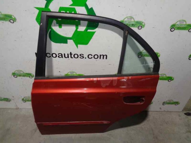 Porta traseira esquerda 7700325030 Hyundai/Kia