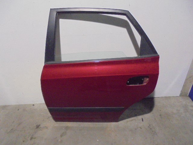 Porta traseira esquerda 770032D031 Hyundai/Kia