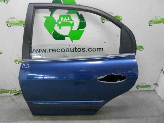 Porta traseira esquerda 770033C020 Hyundai/Kia