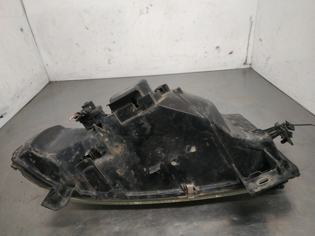7700352103 RENAULT Фара левая купить в Кривой Рог