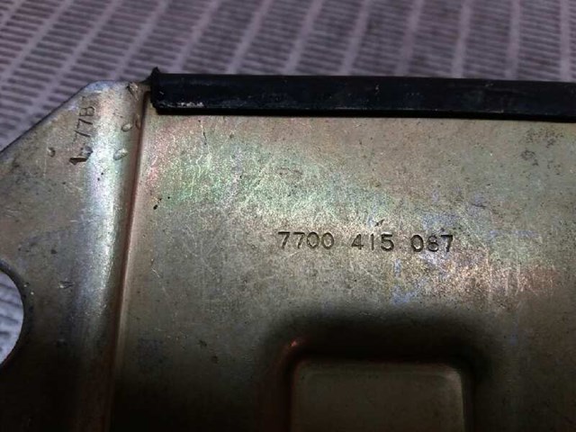 7700415087 RENAULT Подушка (опора) двигателя правая купить в Ужгород