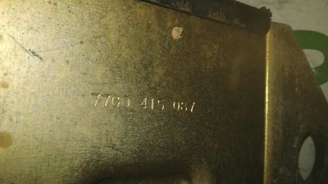 7700415087 RENAULT Правая подушка двигателя купить в Винница