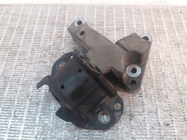 7700415087 RENAULT Подушка (опора) двигателя правая купить в Запорожье