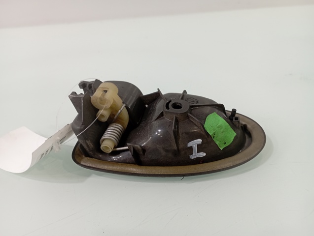 Maçaneta interna dianteira/traseira da porta esquerda 7700415974 RENAULT