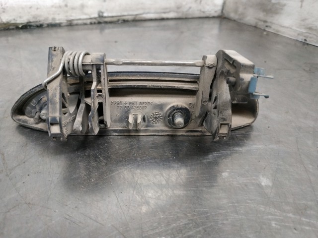 RENAULT 7700426087 Ручка двери правой наружная передняя/задняя в наличии Павлоград