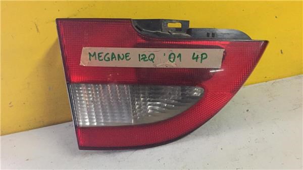 Luz de nevoeiro traseira esquerda para Renault Megane I Classic (LA0/1_) (1997-2001) 1.4 16V (LA0D, LA1H, LA0W, LA10) G / K4J C7 7700428052