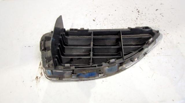7700428964 RENAULT Решетка радиатора правая купить в Николаев