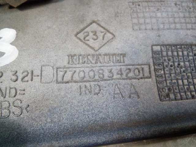 7700428964 Решетка радиатора правая купить Ирпень