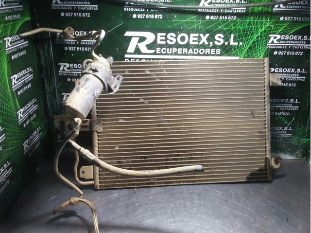 Condensador/radiador de ar condicionado para Renault Megane I Classic 1.4 16V (LA0D, LA1H, LA0W, LA10) G-K4L C7 7700432392