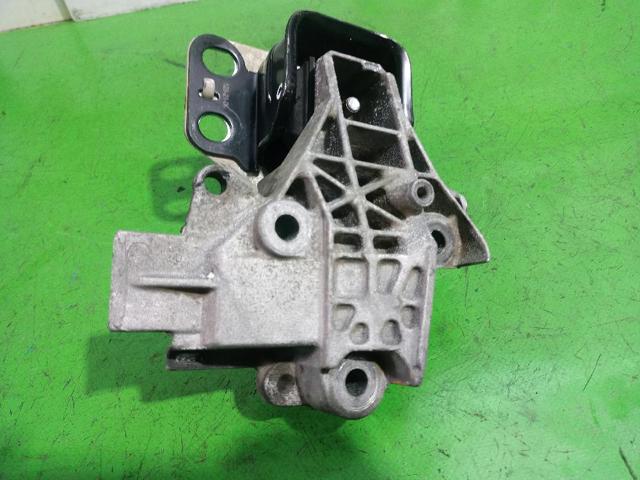 7700432411 RENAULT Опора подвесного подшипника передней полуоси купить в Харьков