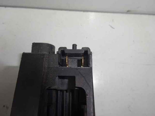 Fecho da porta dianteira esquerda Renault Scenic 1 JA0, JA1, FA0