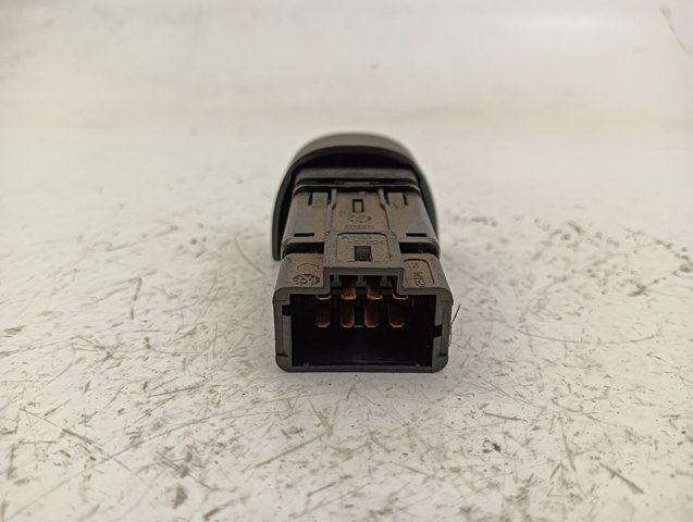 RENAULT 7700435867 Кнопка включения аварийного сигнала в наличии Чернигов