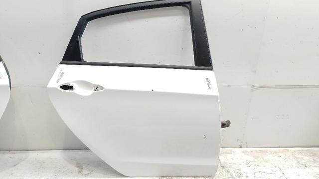 HYUNDAI 77004A6000 Дверь задняя правая в наличии Киев