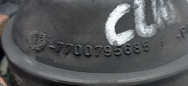7700795685 RENAULT Подушка (опора) двигателя правая купить в Киев