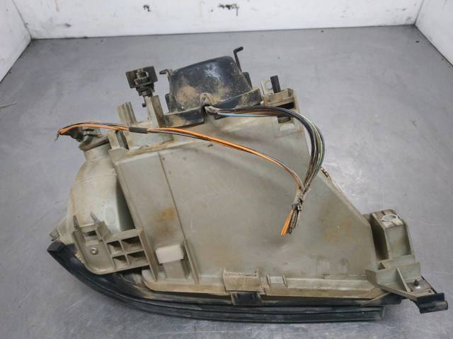 RENAULT 7700796425 Левая фара в наличии Кривой Рог