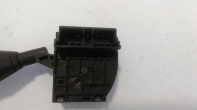 RENAULT 7700803541 Правый подрулевой переключатель в наличии Запорожье