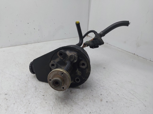 RENAULT 7700805017 Насос гидроусилителя руля (ГУР) в наличии Черновцы