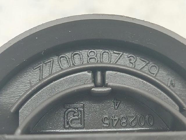 7700807379 RENAULT Крышка бензобака купить в Ирпень