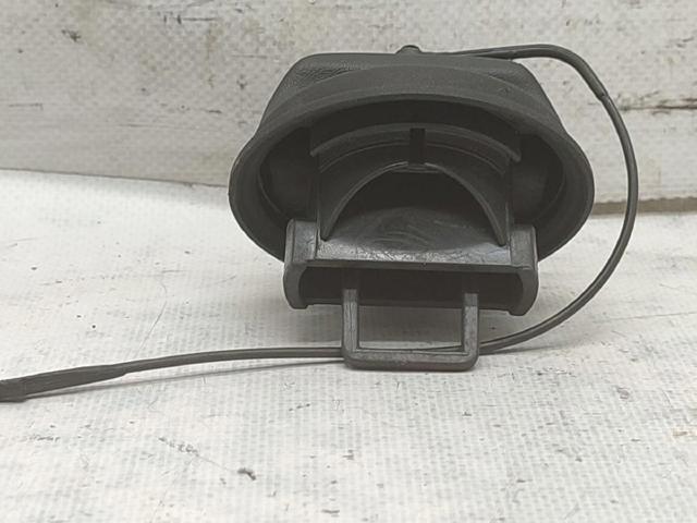 Tampa (tampão) do tanque de combustível Renault Clio 5 B7