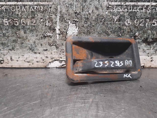 RENAULT 7700813585 Ручка двери левой внутренняя передняя/задняя в наличии Чернигов