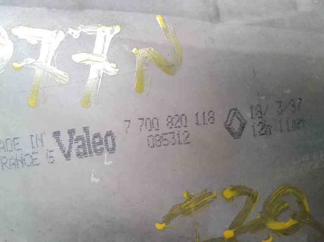 RENAULT 7700820118 Левая фара в наличии Запорожье