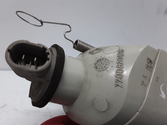 7700820126 RENAULT Поворотник левый купить в Ужгород