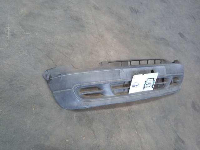 RENAULT 7700823765 Передний бампер в наличии Тернополь