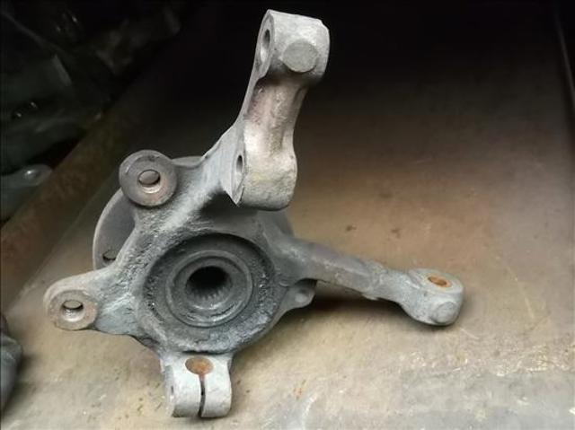 7700827248 RENAULT Цапфа (поворотный кулак) передний правый купить в Житомир