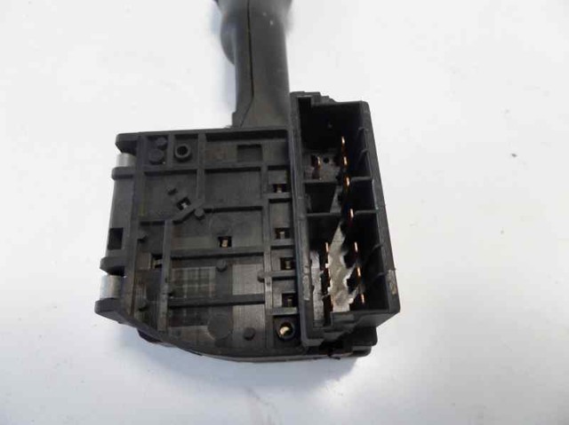 RENAULT 7700832722 Правый подрулевой переключатель в наличии Полтава