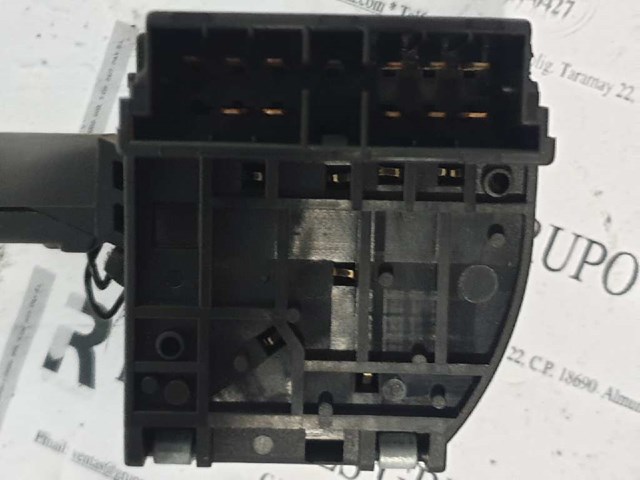 7700832722 RENAULT Правый подрулевой переключатель купить в Чернигов