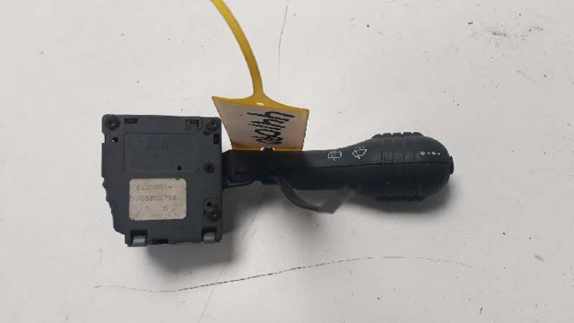 7700832722 RENAULT Правый подрулевой переключатель купить в Кривой Рог