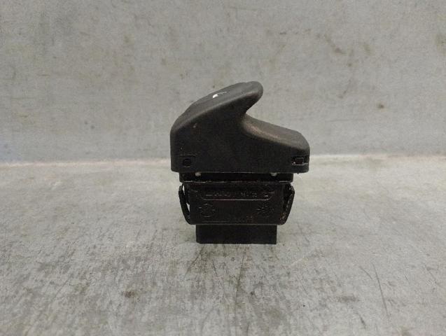 RENAULT 7700838101 Кнопка стеклоподъемника передняя в наличии Ирпень