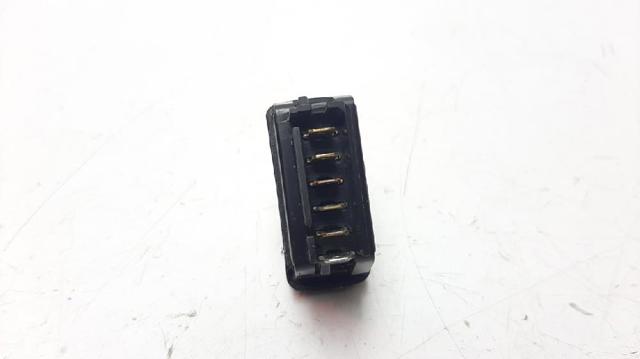 7700838101 RENAULT Кнопка стеклоподъемника передняя купить в Павлоград