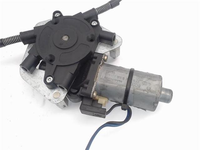 7700842246 RENAULT Стеклоподъемник передней правой двери купить в Ирпень