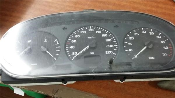 RENAULT 7700847784 Панель приборов в наличии Полтава