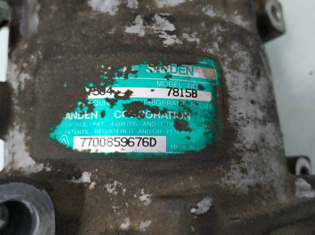 RENAULT 7700859676D Компрессор кондиционера в наличии Павлоград
