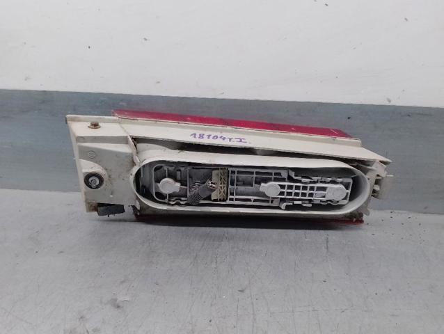 7701030761 RENAULT Стекло фонаря заднего левого купить в Черновцы