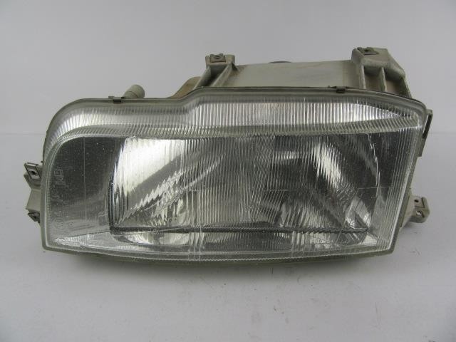 Luz esquerda 7701032012 Renault (RVI)